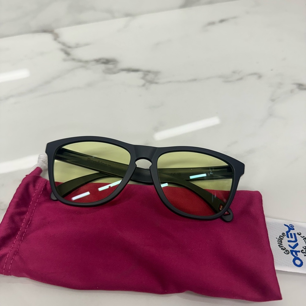 Oakley frogskins gamer glasses